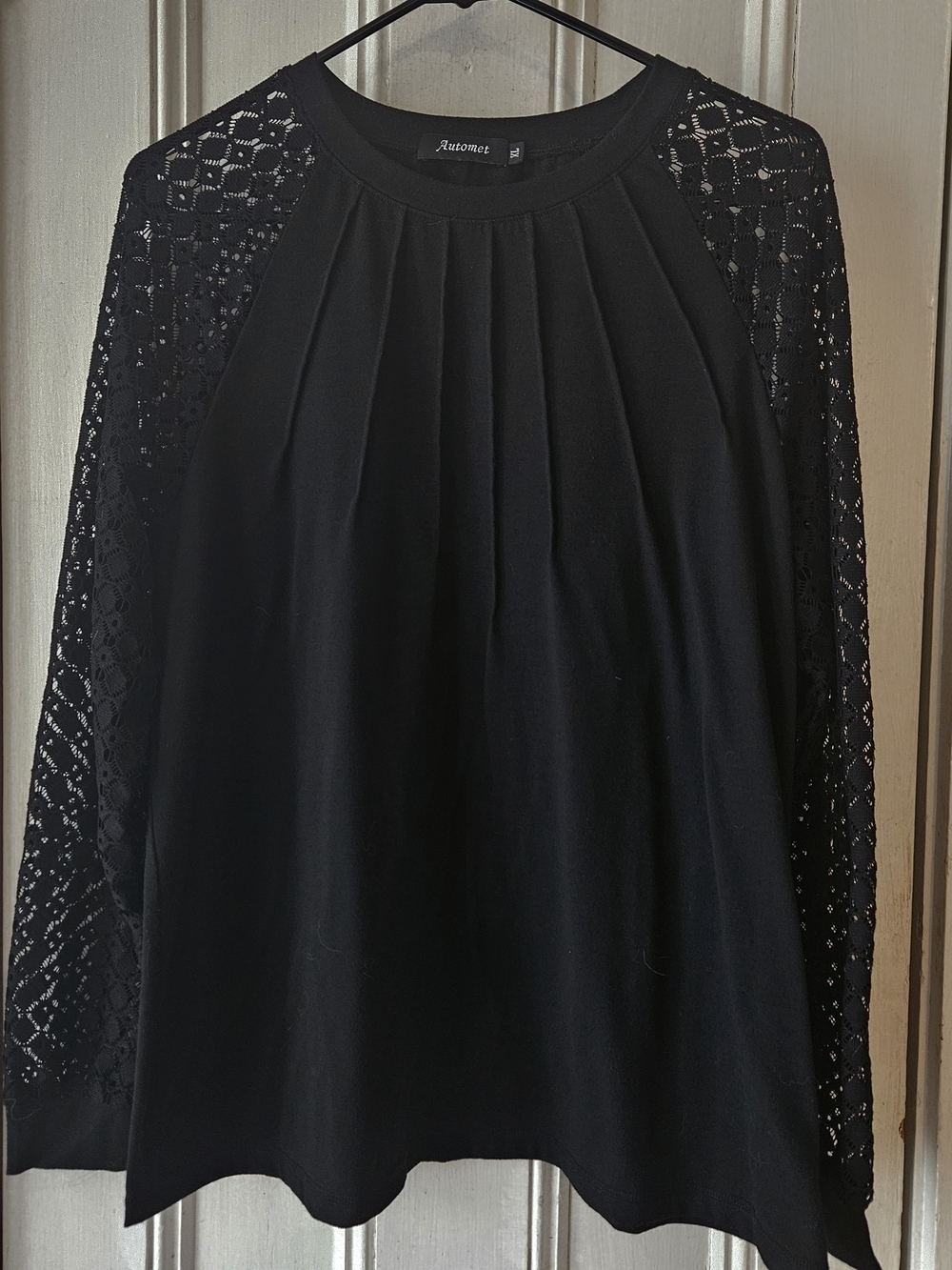 Black Lace-Sleeve Women's Pleated Blouse XL